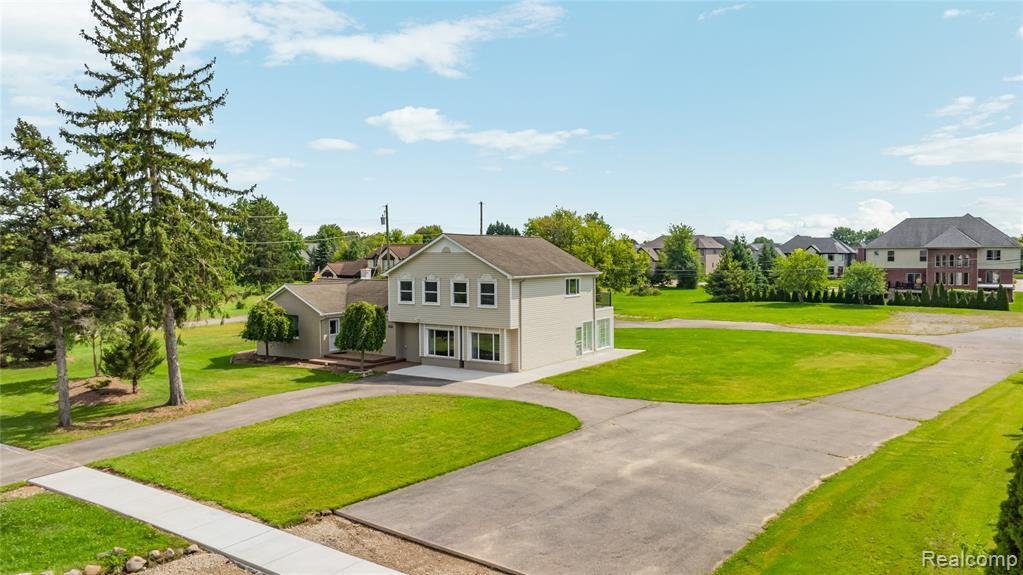 House in Sterling Heights, Michigan, United States 1 - 18900680