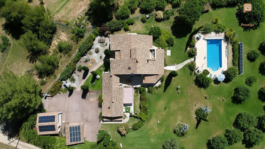 Villa à Pourrières, Provence-Alpes-Côte d'Azur, France 4 - 18898097