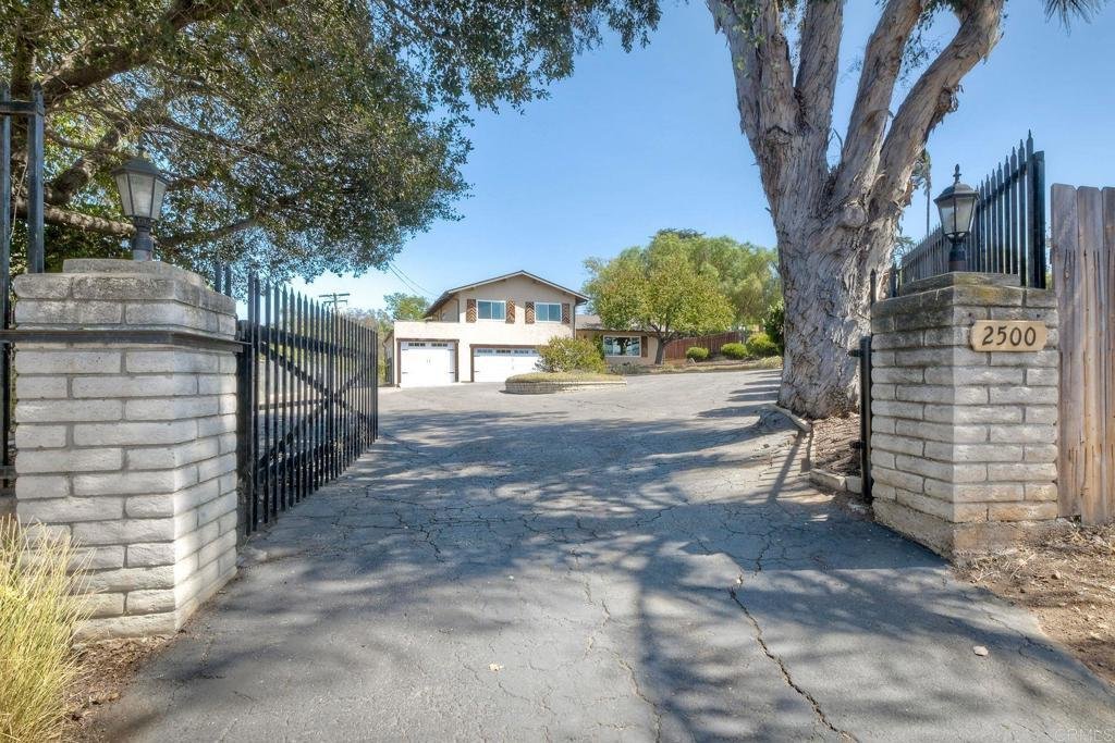 House in Escondido, California, United States 4 - 18902256