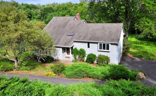 House in East Granby, Connecticut, United States 1