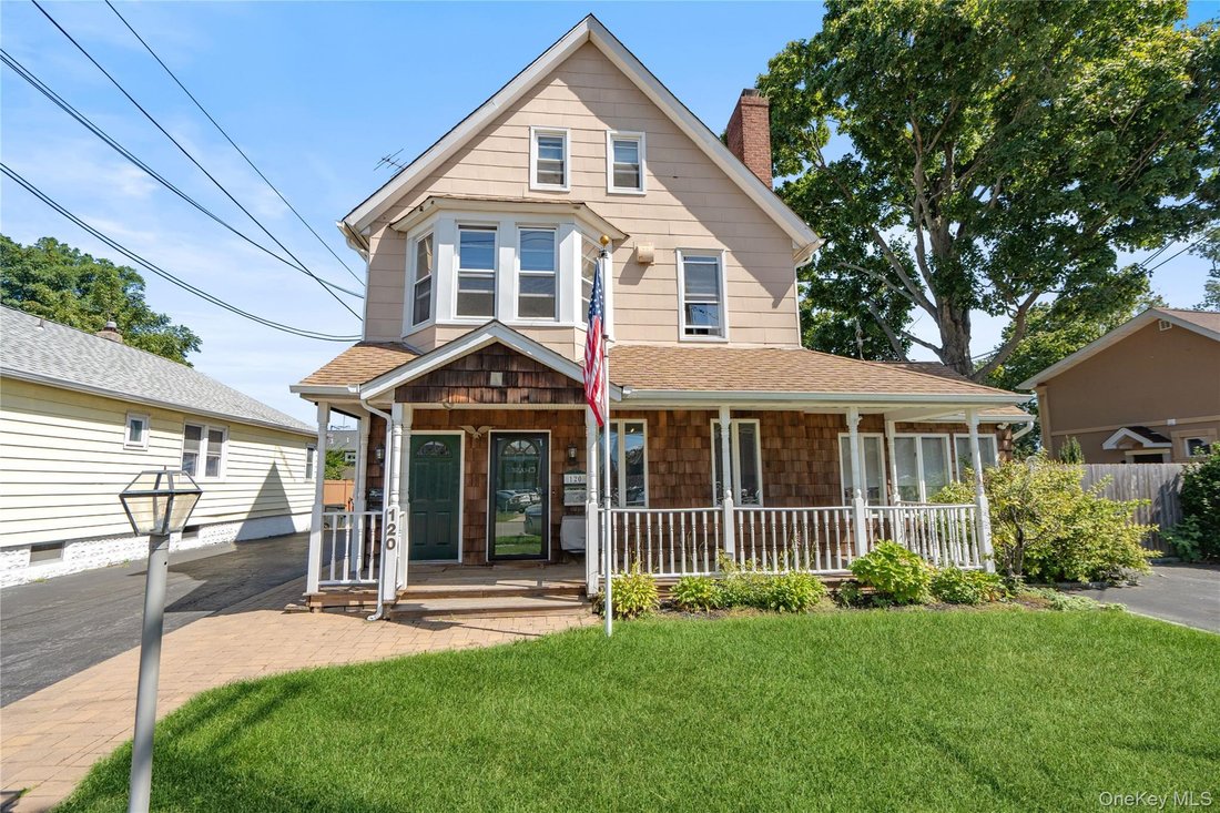 Lindenhurst, New York, United States 3 - 18900881