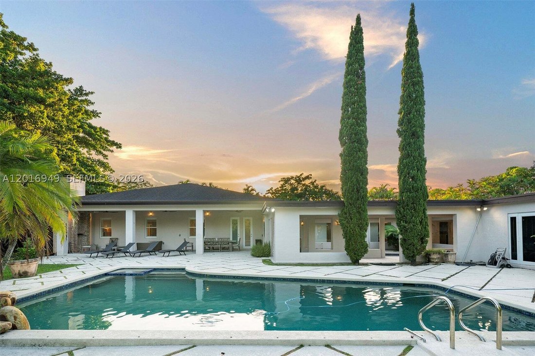 Casa a Coral Gables, Florida, Stati Uniti 1 - 18049977