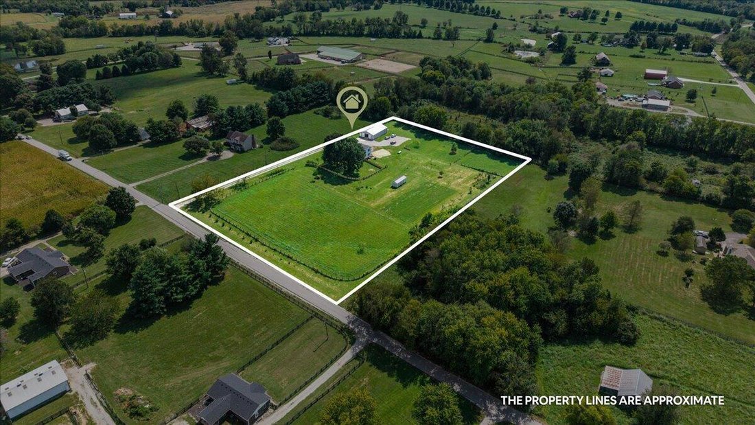 House in Shelbyville, Kentucky, United States 2 - 18896055