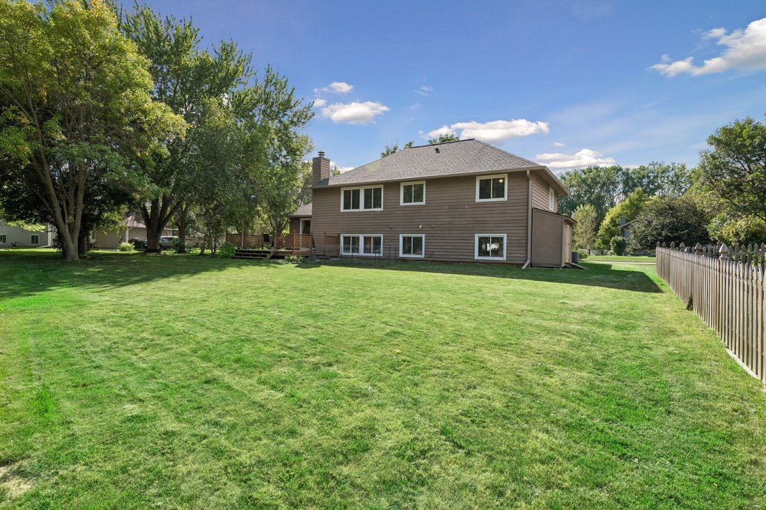 House in Plymouth, Minnesota, United States 1 - 18897234