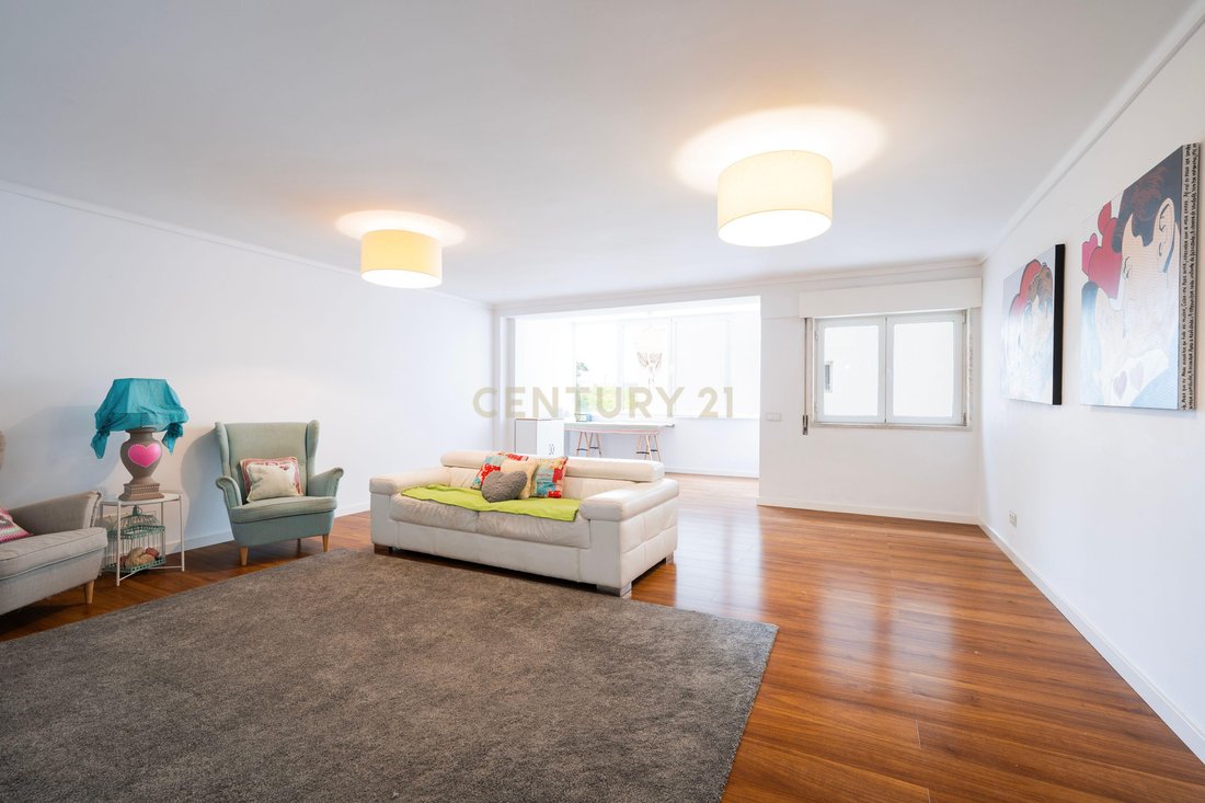 Apartamento en Linda-a-Velha, Distrito de Lisboa, Portugal 2 - 18900861