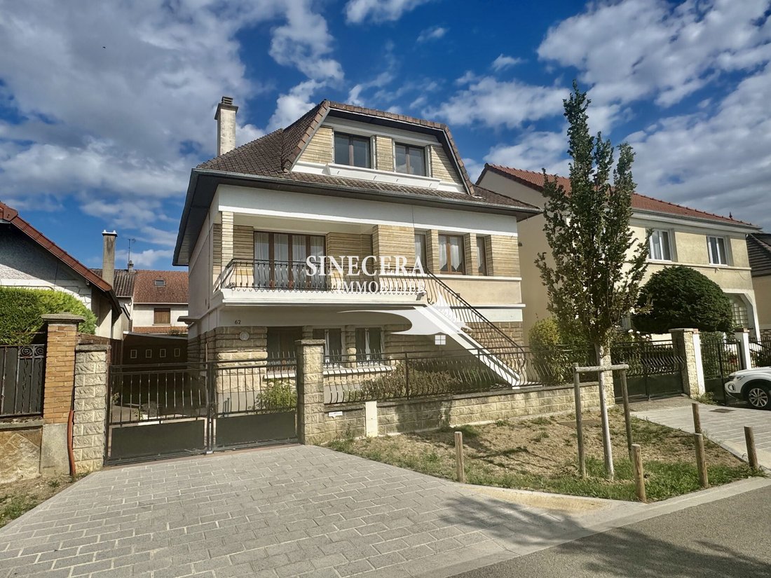 House in Ormesson-sur-Marne, Ile-de-France, France 2 - 18902577