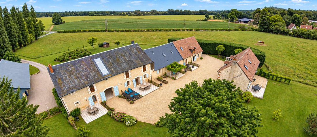 Estate in Arrondissement of Châteauroux, Centre-Val de Loire, France 1 - 18895528