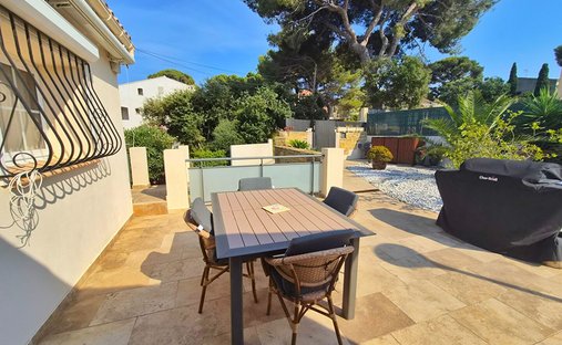Villa in Six-Fours les Plages, Provence-Alpes-Côte d'Azur, Frankreich 1