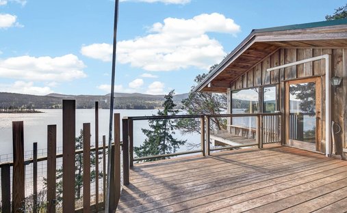 House in Long Harbour, British Columbia, Canada 1