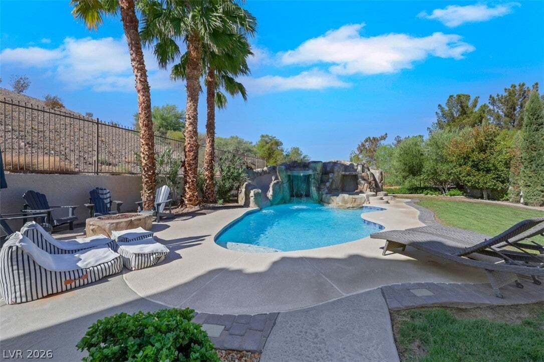 Maison à Henderson, Nevada, États-Unis 5 - 18899016