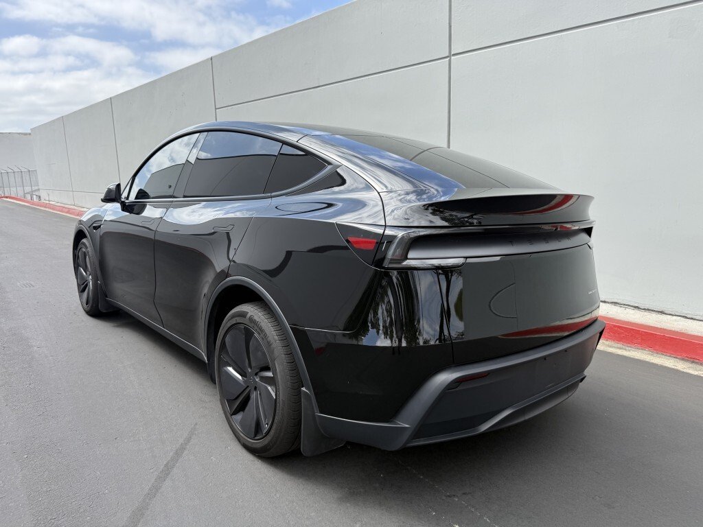Tesla Model Y in San Diego, CA, United States 4 - 18896455