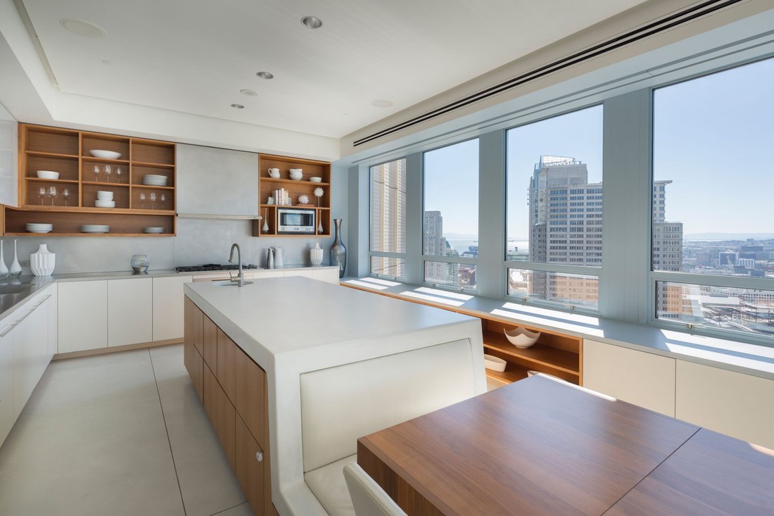 Condo in San Francisco, California, United States 5 - 18902488