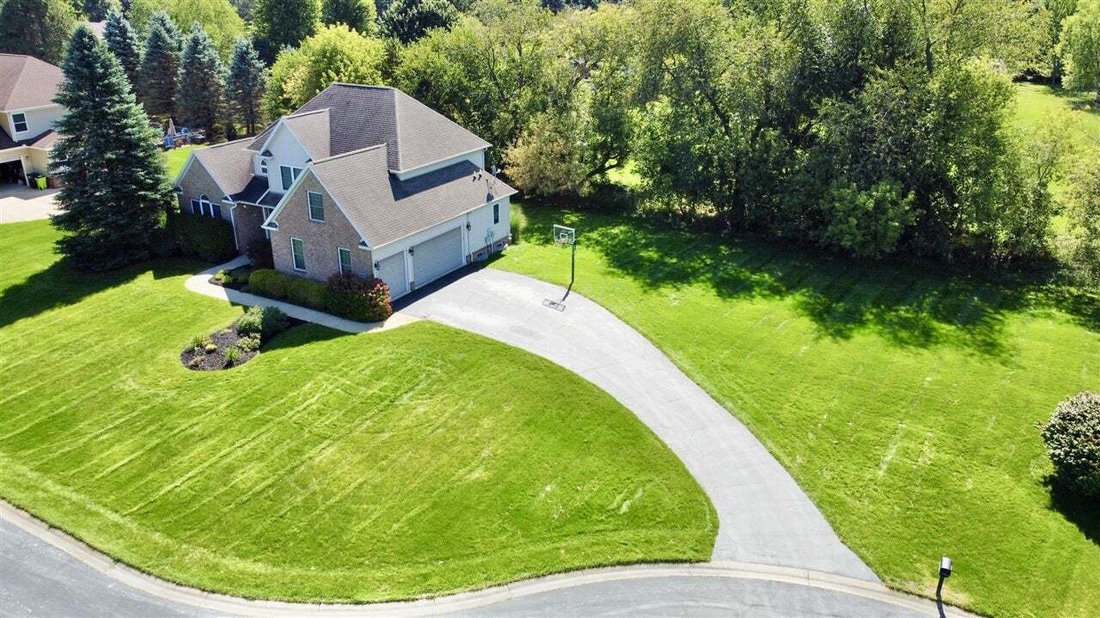 House in South Lyon, Michigan, United States 3 - 18900670