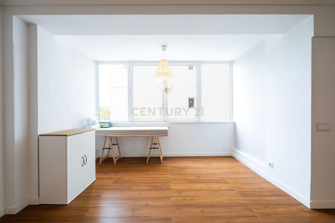 Apartamento en Linda-a-Velha, Distrito de Lisboa, Portugal 4 - 18900861