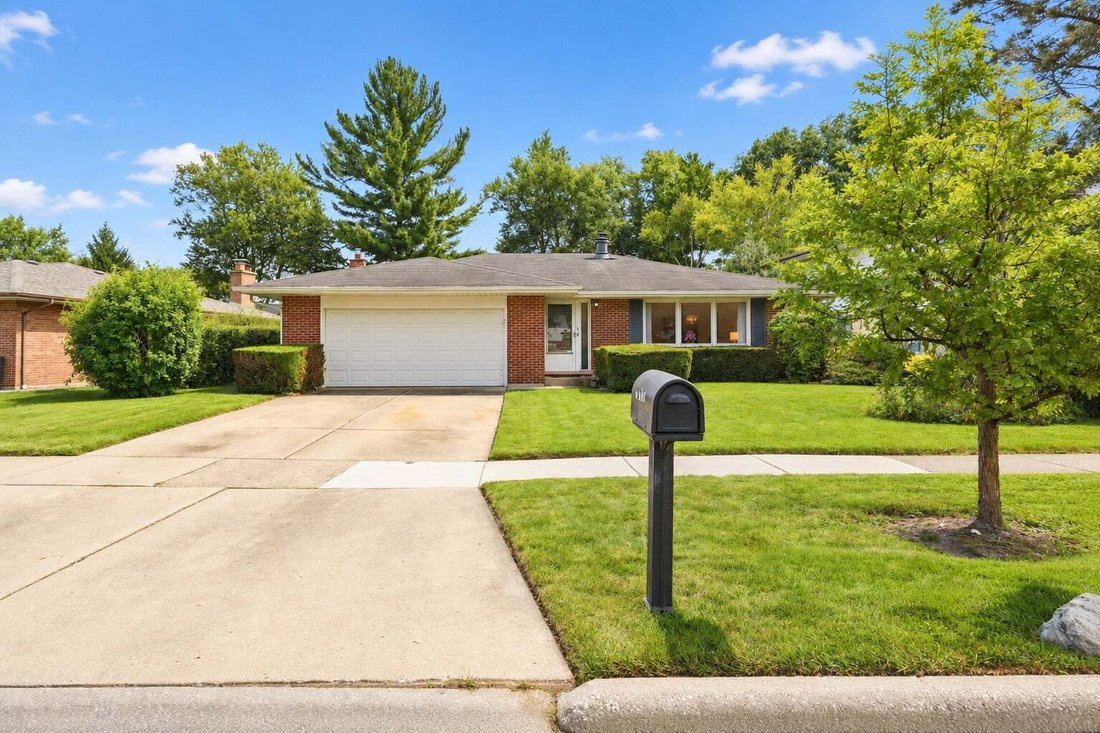 House in Mount Prospect, Illinois, United States 2 - 18896603