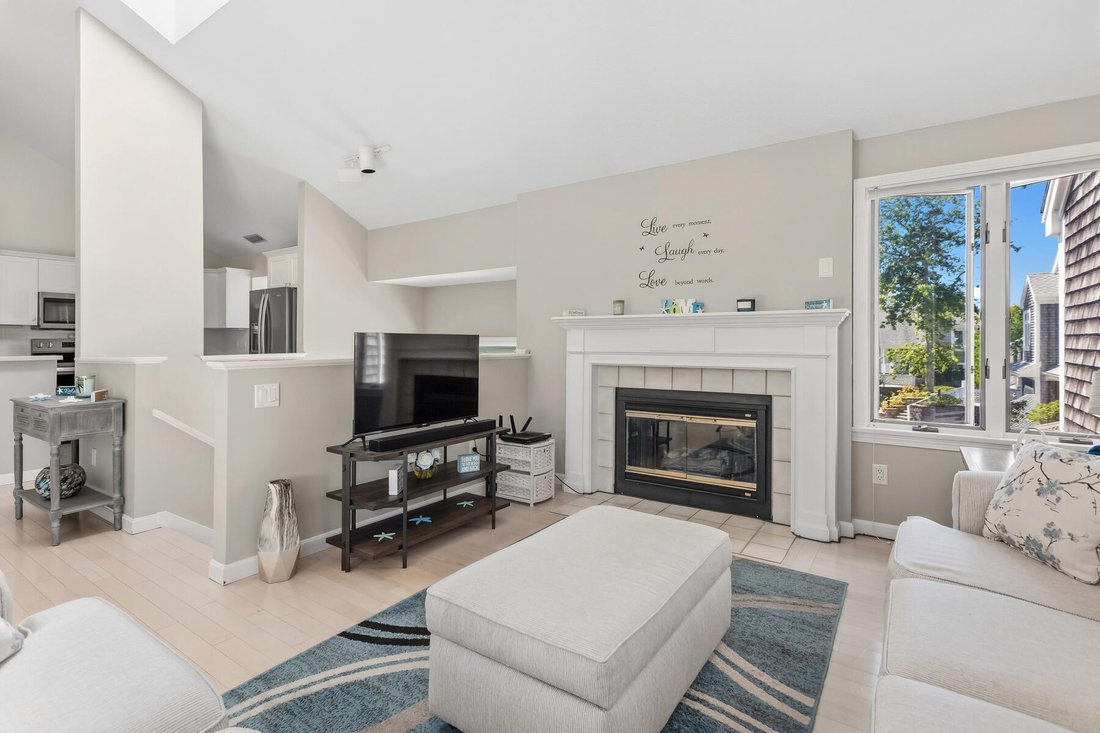 Condo in Falmouth, Massachusetts, United States 4 - 18902445