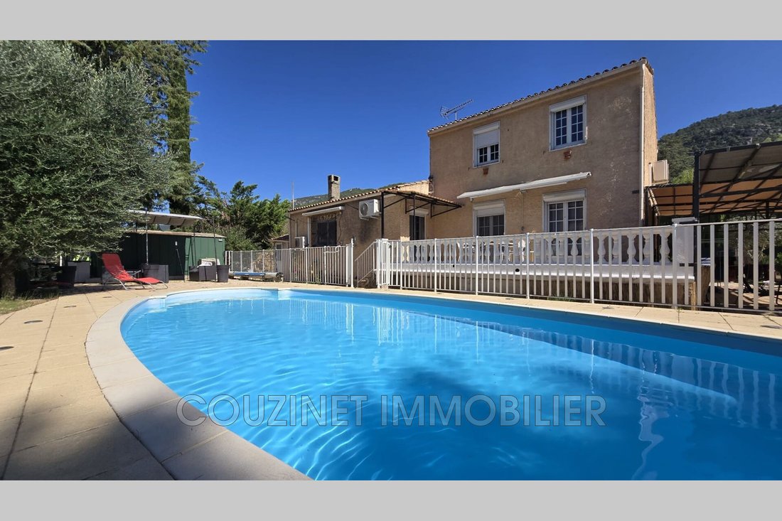 Villa in Signes, Provence-Alpes-Côte d'Azur, France 1 - 18896985