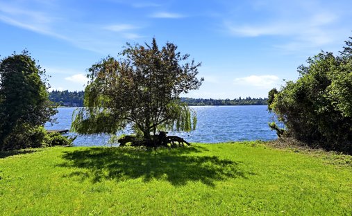 House in Bellevue, Washington, United States 1