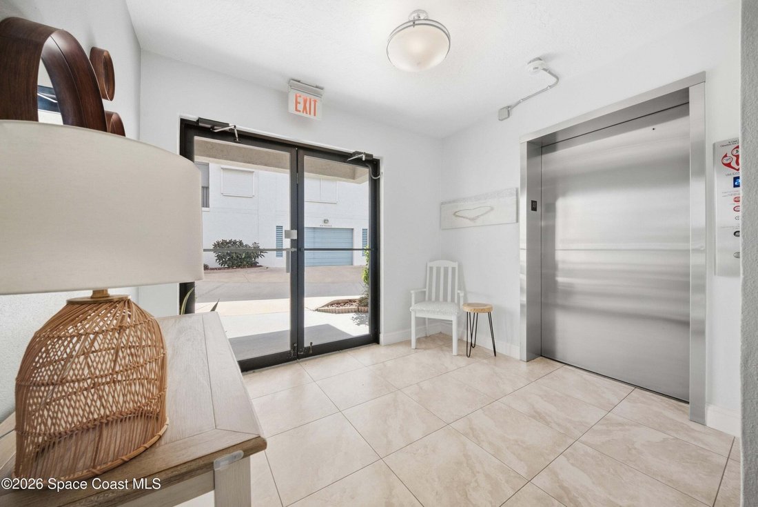 Condominio a Cocoa Beach, Florida, Stati Uniti 4 - 18898605