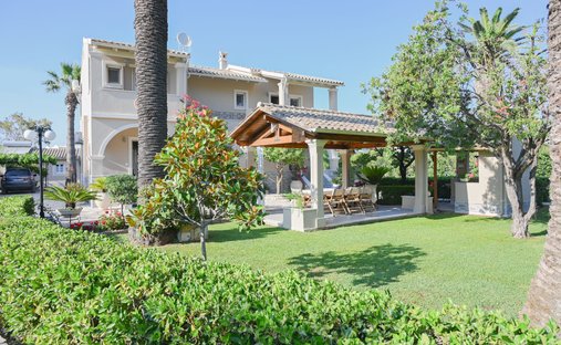 Villa in Northern Corfu, Peloponnese, Western Greece and the Ionian, Grecia 1