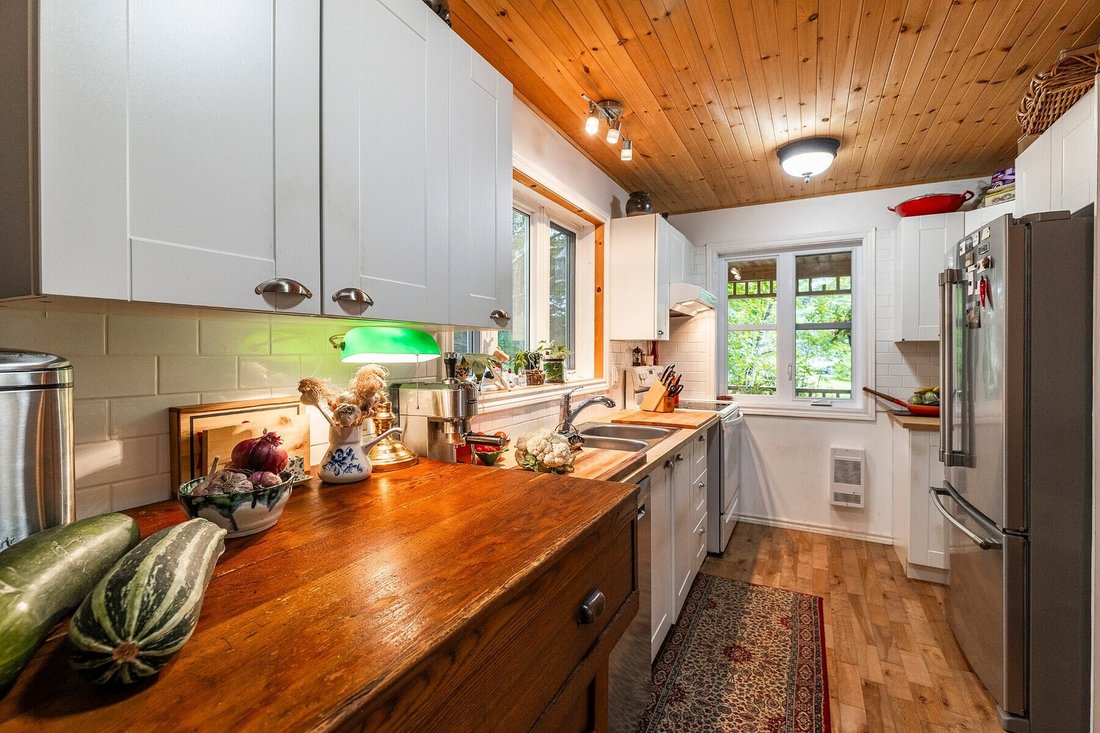 House in Lac-Brome, Quebec, Canada 5 - 18901374