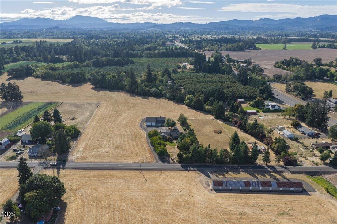 House in Corvallis, Oregon, United States 1 - 18900077