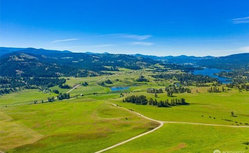 Land in Republic, Washington, United States 1