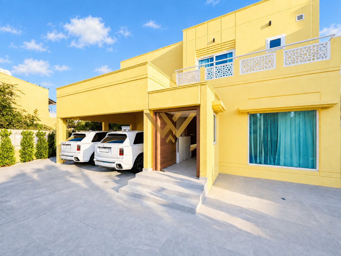 Villa in The Meadows, Dubai, United Arab Emirates 2 - 17929360