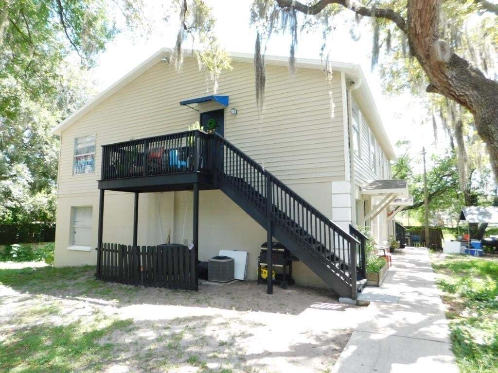 Tampa, Florida, United States 4 - 18899170