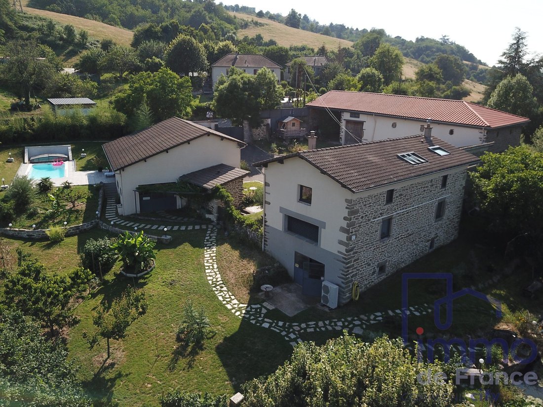 Farm Ranch in L'Etrat, Auvergne-Rhône-Alpes, France 2 - 17893112