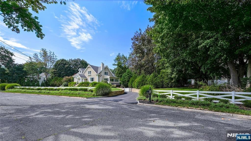 House in Wayne, New Jersey, United States 2 - 18900017