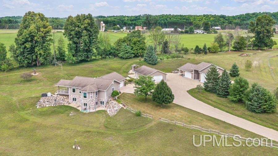 House in Vulcan, Michigan, United States 1 - 18309264