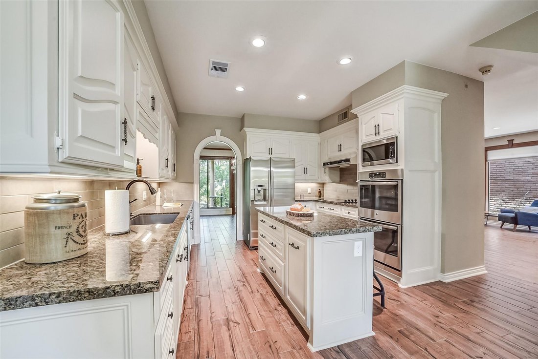 House in Houston, Texas, United States 2 - 18900777