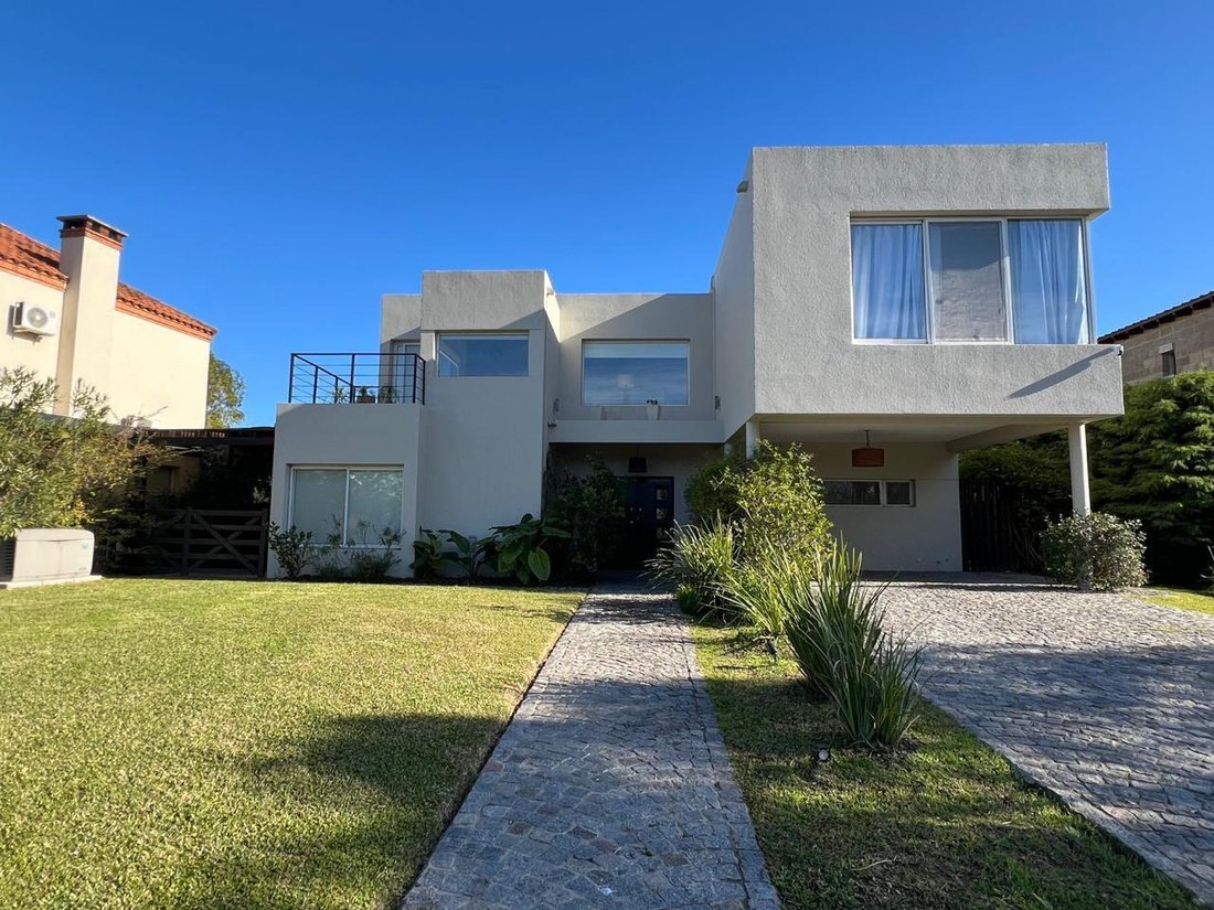 House in Tigre, Buenos Aires Province, Argentina 1 - 18895453