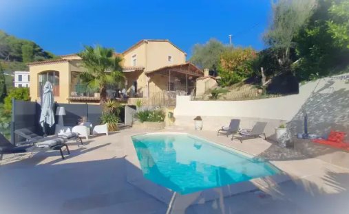 Villa à Tourrette-Levens, Provence-Alpes-Côte d'Azur, France 1