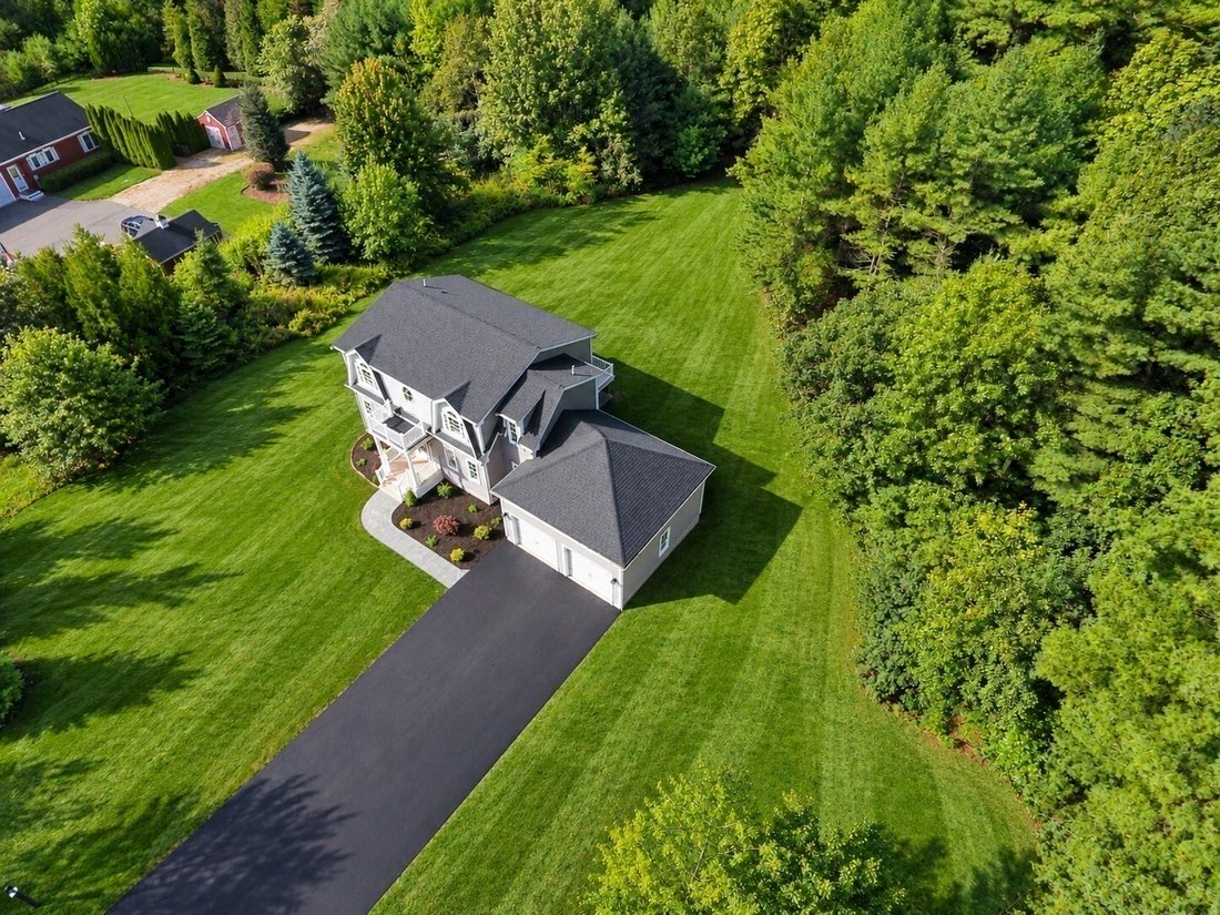 House in Middleborough, Massachusetts, United States 4 - 16011278