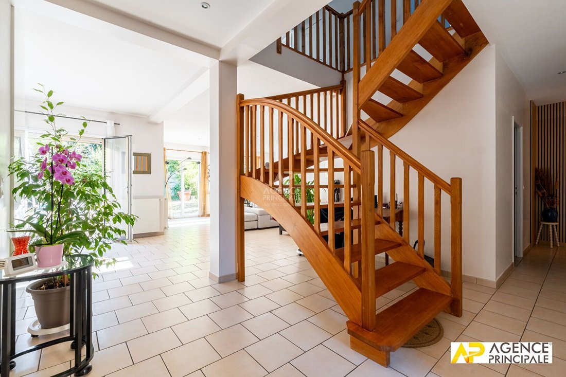 House in Sud, Le Mesnil-le-Roi, France 5 - 18901319