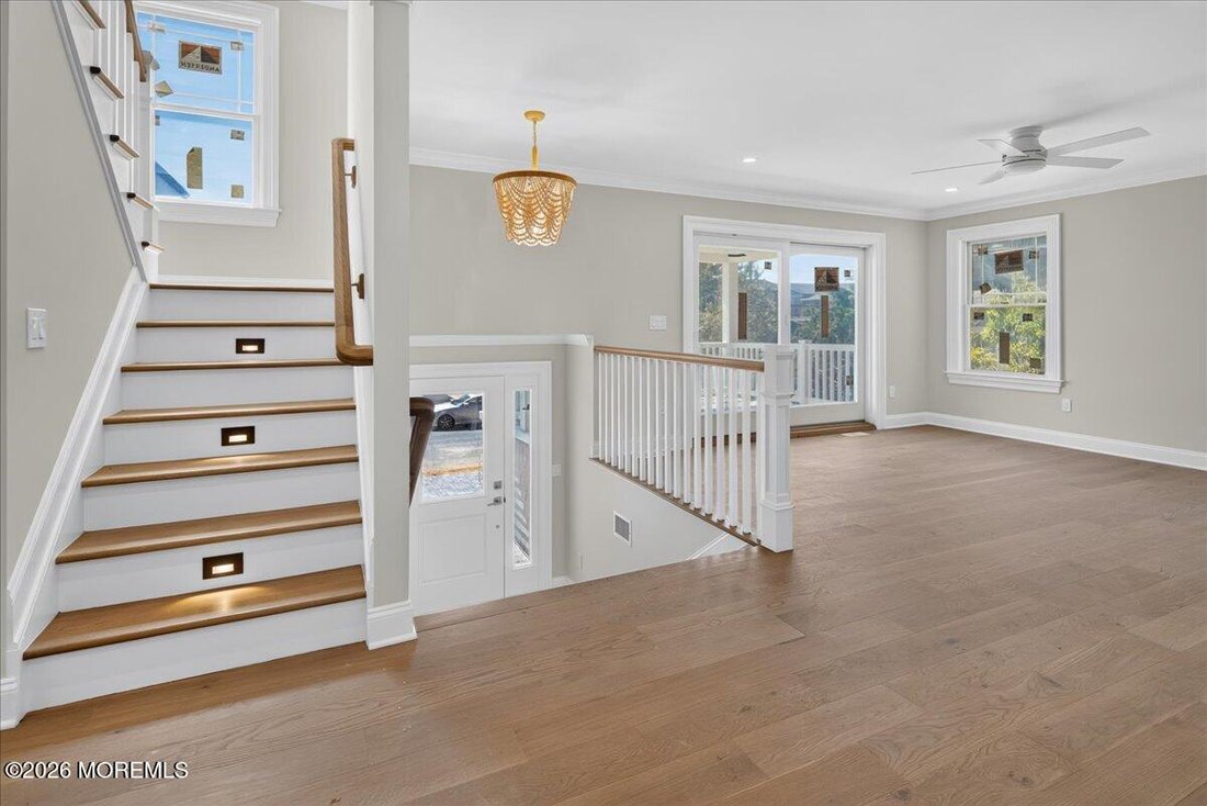 House in Ship Bottom, New Jersey, United States 5 - 18567008