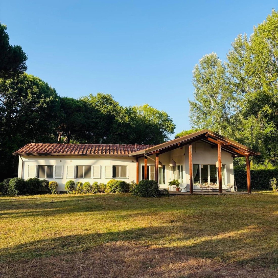 Villa à Ronchi, Massa, Italie 1 - 18899343