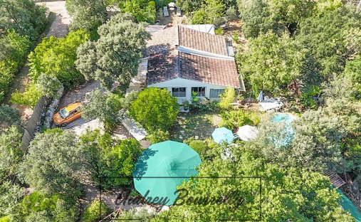 Maison à Haut Sud, Saint-Maximin-la-Sainte-Baume, France 1