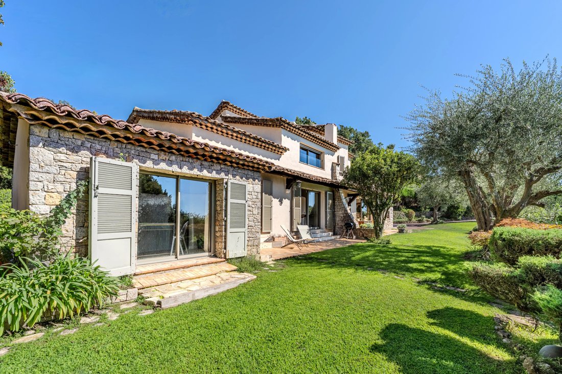 Villa in Mougins, Provence-Alpes-Côte d'Azur, France 3 - 18896267
