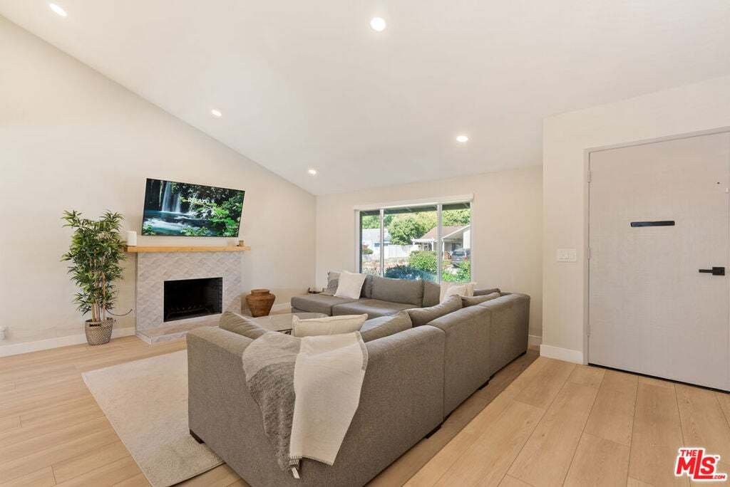 House in Laguna Hills, California, United States 4 - 18899418