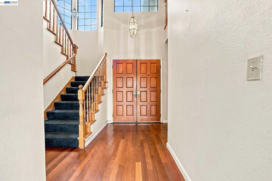 House in Oakland, California, United States 4 - 18899817