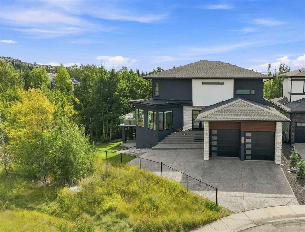 House in Calgary, Alberta, Canada 4 - 18902149