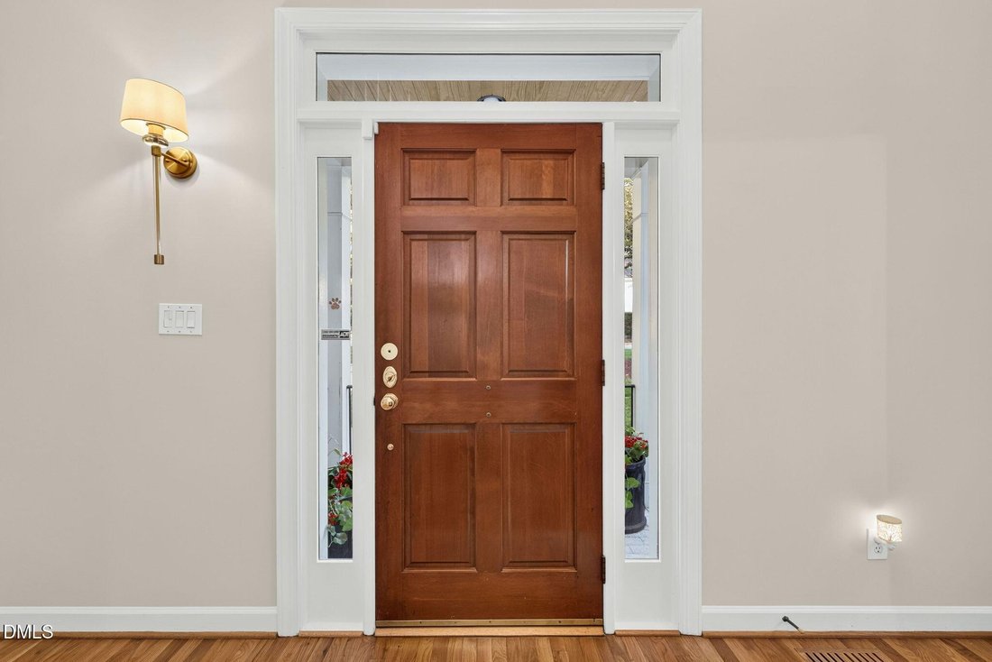 Casa en Cary, Carolina del Norte, Estados Unidos 3 - 18896247