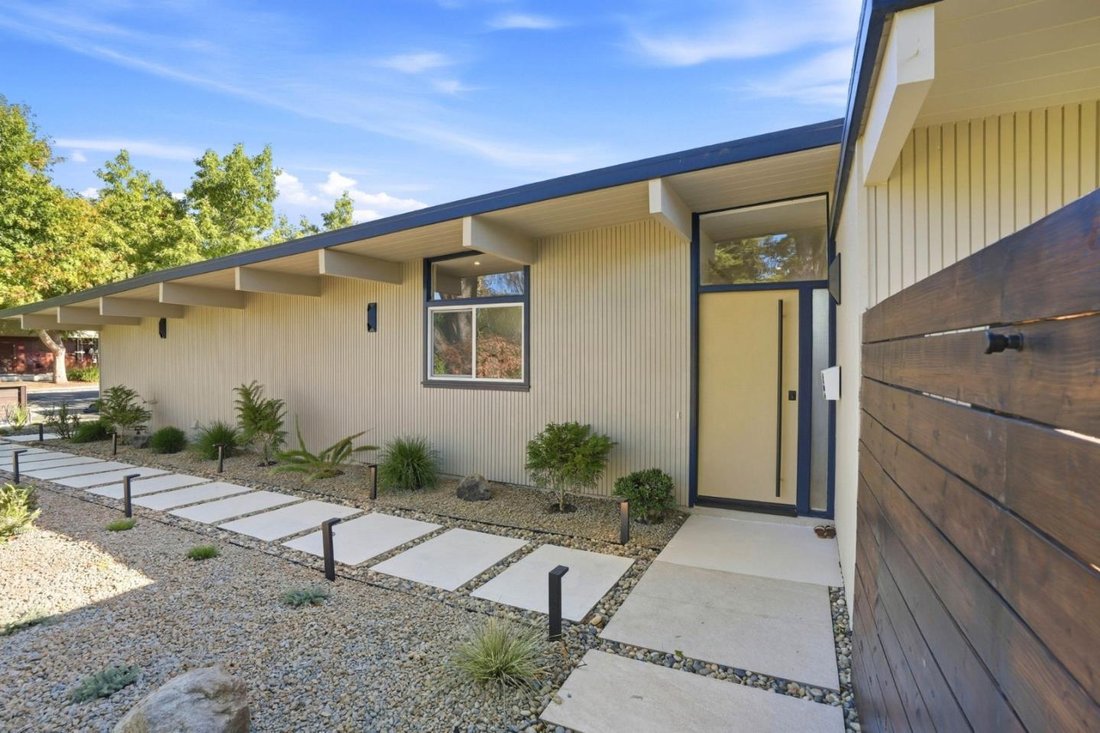 House in East Palo Alto, California, United States 4 - 18899751