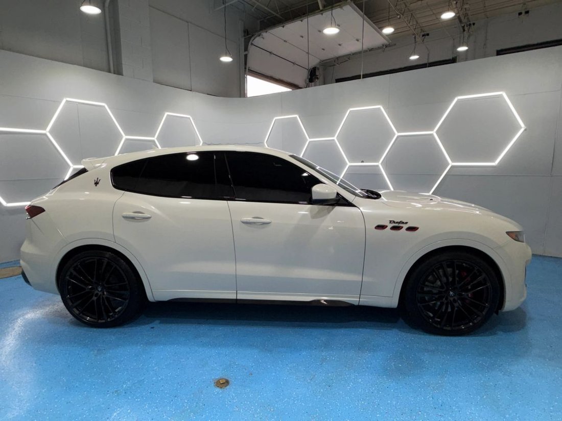 Suv in Bensenville, IL, United States 3 - 18892004
