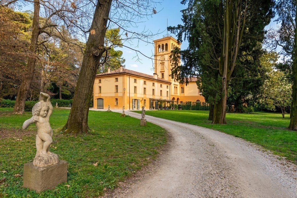 Villa in Bassano del Grappa, Veneto, Italy 2 - 17602221