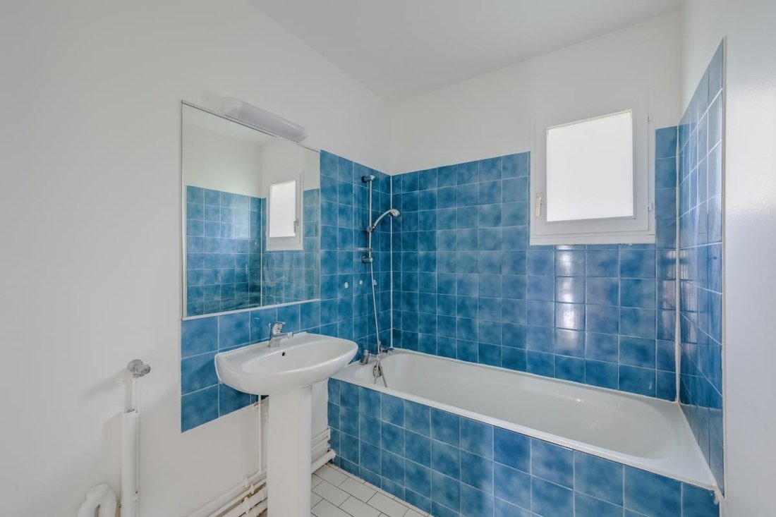 Apartment in La Garenne-Colombes, Ile-de-France, France 5 - 18897304