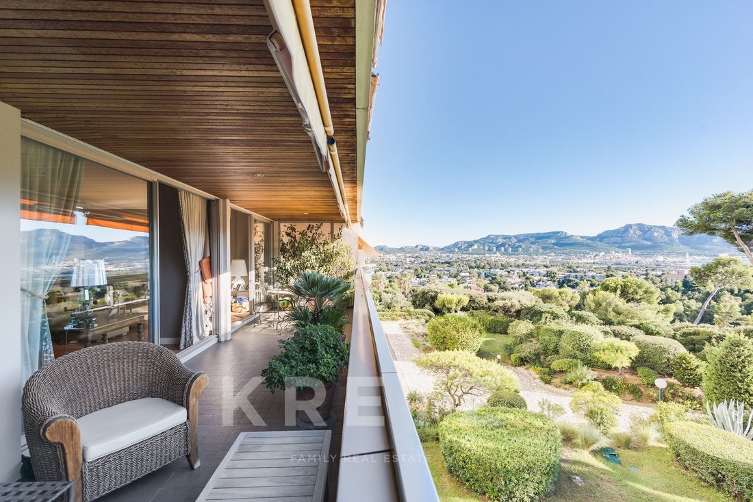Apartment in Saint Giniez, 8e Arrondissement, Marseille 2 - 18901508